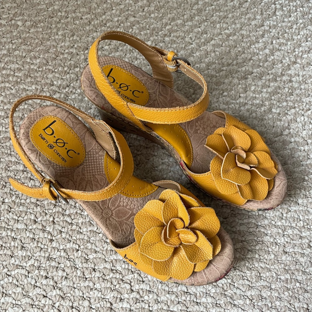 b.o.c. Wedge Sandals